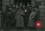 Standbild Gewerkschaftsführern London England Vereinigtes Königreich, 1919, aus Sekunde 18 historischem Filmmaterial Videoclip 65675026030
