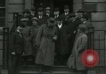 Standbild Gewerkschaftsführern London England Vereinigtes Königreich, 1919, aus Sekunde 43 historischem Filmmaterial Videoclip 65675026030