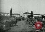 Standbild italienischen Kriegsgefangenen zUSAmmengestellt nach der Schlacht von Caporetto Italien, 1917, aus Sekunde 32 historischem Filmmaterial Videoclip 65675026032