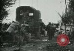 Standbild italienischen Kriegsgefangenen zUSAmmengestellt nach der Schlacht von Caporetto Italien, 1917, aus Sekunde 44 historischem Filmmaterial Videoclip 65675026032