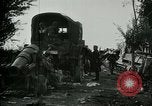 Standbild italienischen Kriegsgefangenen zUSAmmengestellt nach der Schlacht von Caporetto Italien, 1917, aus Sekunde 56 historischem Filmmaterial Videoclip 65675026032