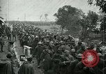 Image remise troupes italiennes après la bataille de Caporetto Italie, 1917, de la seconde 8 séquences d'archives historiques vidéo 65675026033