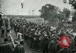 Image remise troupes italiennes après la bataille de Caporetto Italie, 1917, de la seconde 16 séquences d'archives historiques vidéo 65675026033