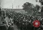 Image remise troupes italiennes après la bataille de Caporetto Italie, 1917, de la seconde 18 séquences d'archives historiques vidéo 65675026033