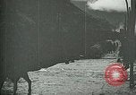Standbild Nachwirkungen der Schlacht von Caporetto in Ersten Weltkrieg Italien, 1917, aus Sekunde 31 historischem Filmmaterial Videoclip 65675026036