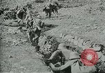 Immagine di Re Carlo IV (Imperatore Karl I) dell'Austria Ungheriaguardando le truppe Italia, 1917, secondo 5 filmato di repertorio 65675026037