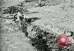 Immagine di Re Carlo IV (Imperatore Karl I) dell'Austria Ungheriaguardando le truppe Italia, 1917, secondo 12 filmato di repertorio 65675026037