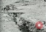 Immagine di Re Carlo IV (Imperatore Karl I) dell'Austria Ungheriaguardando le truppe Italia, 1917, secondo 20 filmato di repertorio 65675026037