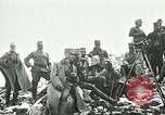 Immagine di Re Carlo IV (Imperatore Karl I) dell'Austria Ungheriaguardando le truppe Italia, 1917, secondo 28 filmato di repertorio 65675026037
