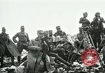Immagine di Re Carlo IV (Imperatore Karl I) dell'Austria Ungheriaguardando le truppe Italia, 1917, secondo 29 filmato di repertorio 65675026037
