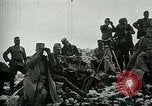 Immagine di Re Carlo IV (Imperatore Karl I) dell'Austria Ungheriaguardando le truppe Italia, 1917, secondo 33 filmato di repertorio 65675026037