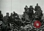 Immagine di Re Carlo IV (Imperatore Karl I) dell'Austria Ungheriaguardando le truppe Italia, 1917, secondo 36 filmato di repertorio 65675026037