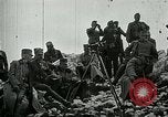 Immagine di Re Carlo IV (Imperatore Karl I) dell'Austria Ungheriaguardando le truppe Italia, 1917, secondo 37 filmato di repertorio 65675026037