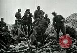 Immagine di Re Carlo IV (Imperatore Karl I) dell'Austria Ungheriaguardando le truppe Italia, 1917, secondo 47 filmato di repertorio 65675026037