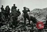 Immagine di Re Carlo IV (Imperatore Karl I) dell'Austria Ungheriaguardando le truppe Italia, 1917, secondo 52 filmato di repertorio 65675026037
