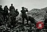 Immagine di Re Carlo IV (Imperatore Karl I) dell'Austria Ungheriaguardando le truppe Italia, 1917, secondo 53 filmato di repertorio 65675026037