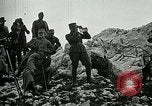Immagine di Re Carlo IV (Imperatore Karl I) dell'Austria Ungheriaguardando le truppe Italia, 1917, secondo 54 filmato di repertorio 65675026037