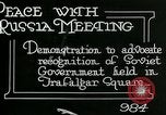 Standbild Rally am Trafalgar Square befürwortet die Anerkennung der sowjetischen Russland London England, 1920, aus Sekunde 5 historischem Filmmaterial Videoclip 65675026039