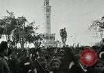 Image Mustafa Kemal Atatürk Pasha est fêté par la population Izmir Turquie, 1923, de la seconde 26 séquences d'archives historiques vidéo 65675026043