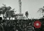 Image Mustafa Kemal Atatürk Pasha est fêté par la population Izmir Turquie, 1923, de la seconde 27 séquences d'archives historiques vidéo 65675026043