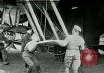 Image les cadets de l'air russe former en Angleterre l'Angleterre, 1917, de la seconde 31 séquences d'archives historiques vidéo 65675026045