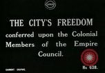 Immagine di Funzionari coloniale di arrivare a ricevere la libertà della città di Londra Londra Inghilterra Regno Unito, 1917, secondo 5 filmato di repertorio 65675026046