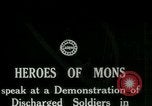 Standbild Britischen Kriegsveteranen zeigen London England Vereinigtes Königreich, 1919, aus Sekunde 1 historischem Filmmaterial Videoclip 65675026050