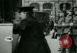 Standbild Richard Lloyd George Bath England, 1917, aus Sekunde 29 historischem Filmmaterial Videoclip 65675026051