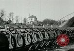 Immagine di Molto presto maglev train dimostrazione Regno Unito, 1920, secondo 22 filmato di repertorio 65675026053
