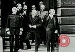 Immagine di Re Giorgio V visite ufficiali americani club Regno Unito, 1917, secondo 10 filmato di repertorio 65675026056