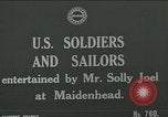 Immagine di Soldati americani off duty prima guerra mondiale di intrattenimento Maidenhead Inghilterra, 1918, secondo 1 filmato di repertorio 65675026057