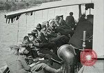 Immagine di Soldati americani off duty prima guerra mondiale di intrattenimento Maidenhead Inghilterra, 1918, secondo 10 filmato di repertorio 65675026057