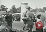 Immagine di Soldati americani off duty prima guerra mondiale di intrattenimento Maidenhead Inghilterra, 1918, secondo 13 filmato di repertorio 65675026057