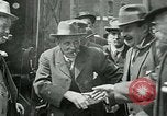 Standbild Gewerkschaft Konferenz London England Vereinigtes Königreich, 1917, aus Sekunde 46 historischem Filmmaterial Videoclip 65675026058