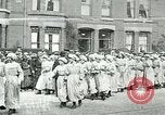 Standbild Frauen Arbeitnehmer London England Vereinigtes Königreich, 1918, aus Sekunde 6 historischem Filmmaterial Videoclip 65675026059