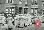 Standbild Frauen Arbeitnehmer London England Vereinigtes Königreich, 1918, aus Sekunde 7 historischem Filmmaterial Videoclip 65675026059