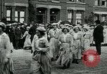 Standbild Frauen Arbeitnehmer London England Vereinigtes Königreich, 1918, aus Sekunde 13 historischem Filmmaterial Videoclip 65675026059