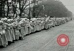 Standbild Frauen Arbeitnehmer London England Vereinigtes Königreich, 1918, aus Sekunde 15 historischem Filmmaterial Videoclip 65675026059