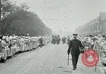 Standbild Frauen Arbeitnehmer London England Vereinigtes Königreich, 1918, aus Sekunde 26 historischem Filmmaterial Videoclip 65675026059