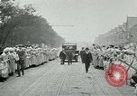 Standbild Frauen Arbeitnehmer London England Vereinigtes Königreich, 1918, aus Sekunde 30 historischem Filmmaterial Videoclip 65675026059
