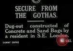 Standbild Ersten Weltkrieg era Luftschutzbunker London England Vereinigtes Königreich, 1918, aus Sekunde 3 historischem Filmmaterial Videoclip 65675026060