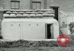 Standbild Ersten Weltkrieg era Luftschutzbunker London England Vereinigtes Königreich, 1918, aus Sekunde 28 historischem Filmmaterial Videoclip 65675026060