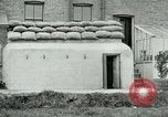 Standbild Ersten Weltkrieg era Luftschutzbunker London England Vereinigtes Königreich, 1918, aus Sekunde 29 historischem Filmmaterial Videoclip 65675026060