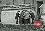 Standbild Ersten Weltkrieg era Luftschutzbunker London England Vereinigtes Königreich, 1918, aus Sekunde 34 historischem Filmmaterial Videoclip 65675026060