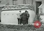 Standbild Ersten Weltkrieg era Luftschutzbunker London England Vereinigtes Königreich, 1918, aus Sekunde 40 historischem Filmmaterial Videoclip 65675026060