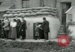 Standbild Ersten Weltkrieg era Luftschutzbunker London England Vereinigtes Königreich, 1918, aus Sekunde 44 historischem Filmmaterial Videoclip 65675026060