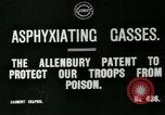 Standbild Allenbury Gasmaske im 1 Weltkrieg England, Vereinigtes Königreich, 1915, aus Sekunde 5 historischem Filmmaterial Videoclip 65675026081