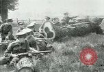 Standbild Allenbury Gasmaske im 1 Weltkrieg England, Vereinigtes Königreich, 1915, aus Sekunde 8 historischem Filmmaterial Videoclip 65675026081