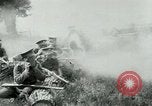Standbild Allenbury Gasmaske im 1 Weltkrieg England, Vereinigtes Königreich, 1915, aus Sekunde 14 historischem Filmmaterial Videoclip 65675026081