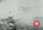 Standbild Allenbury Gasmaske im 1 Weltkrieg England, Vereinigtes Königreich, 1915, aus Sekunde 22 historischem Filmmaterial Videoclip 65675026081